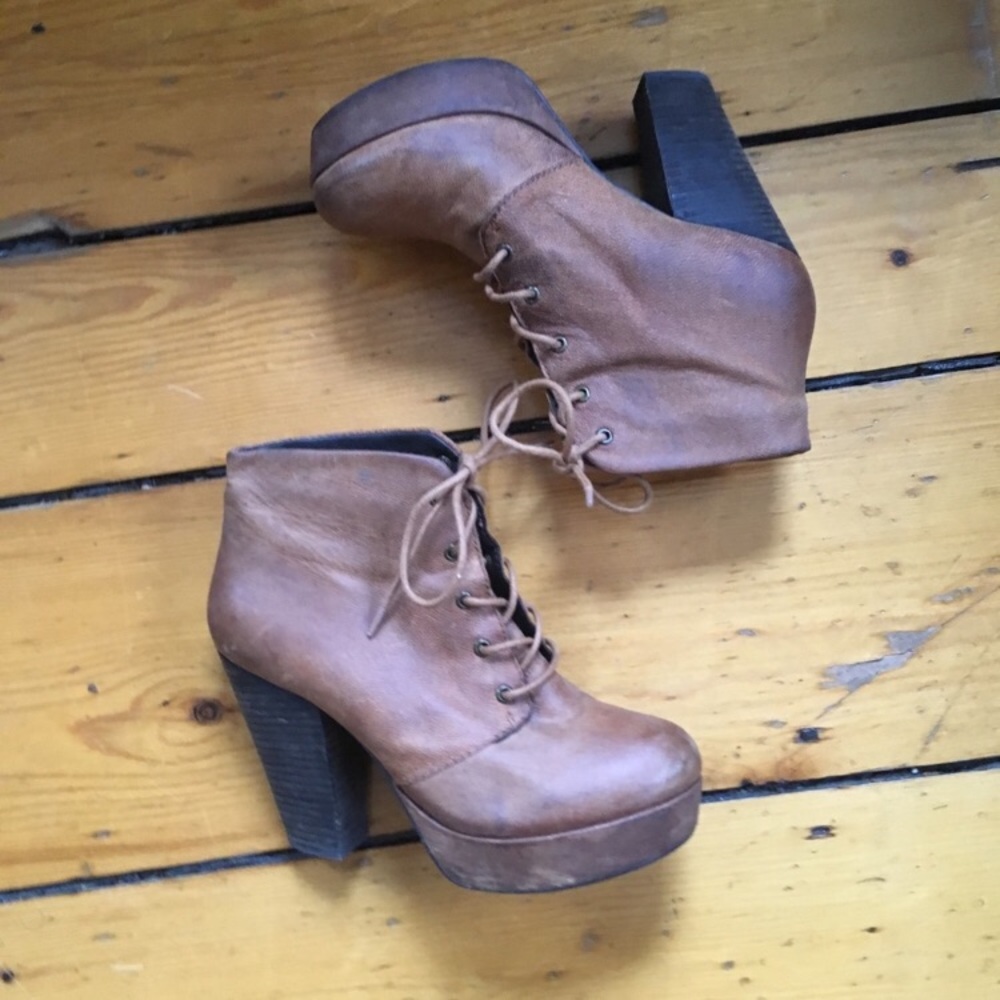 Steve Madden Booties - Picture 2 of 5
